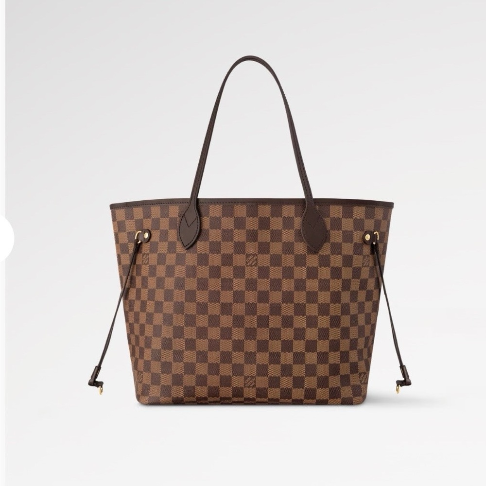 Louis Vuitton Neverfull MM Bag